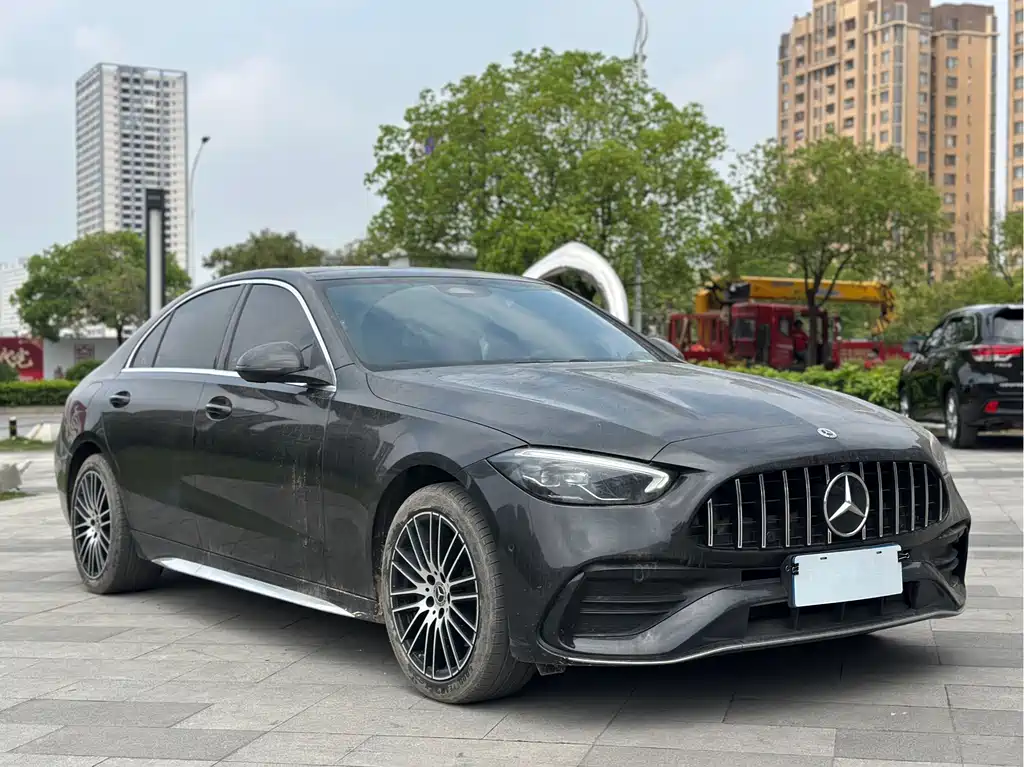 Mercedes-Benz C-Class 2023 — фото 3