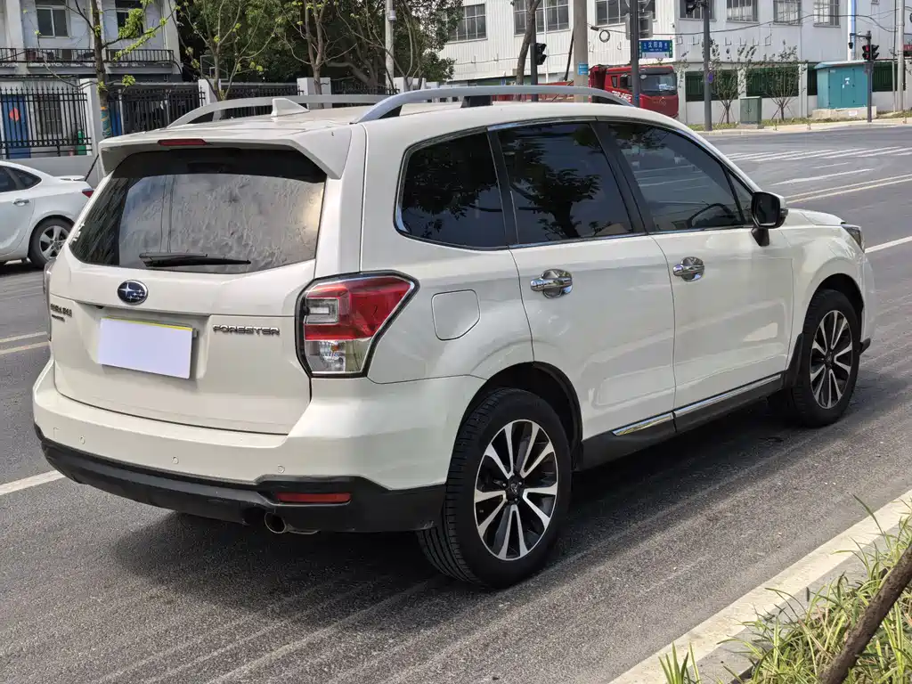 Subaru Forester 2016 — фото 5
