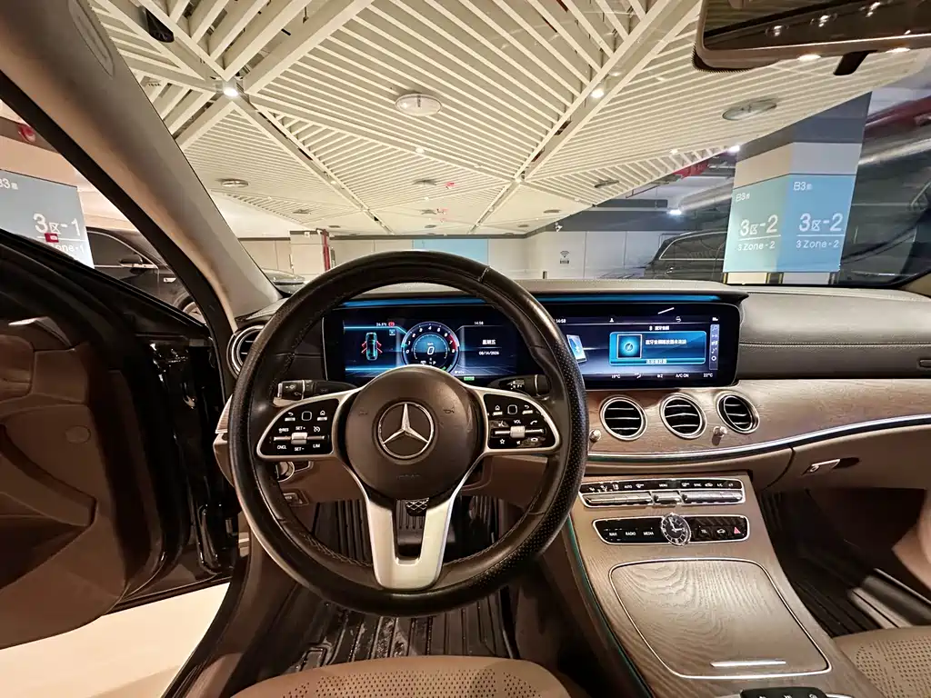 Mercedes-Benz E-Class 2020 — фото 15