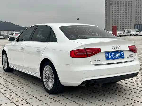 Audi A4L 2016