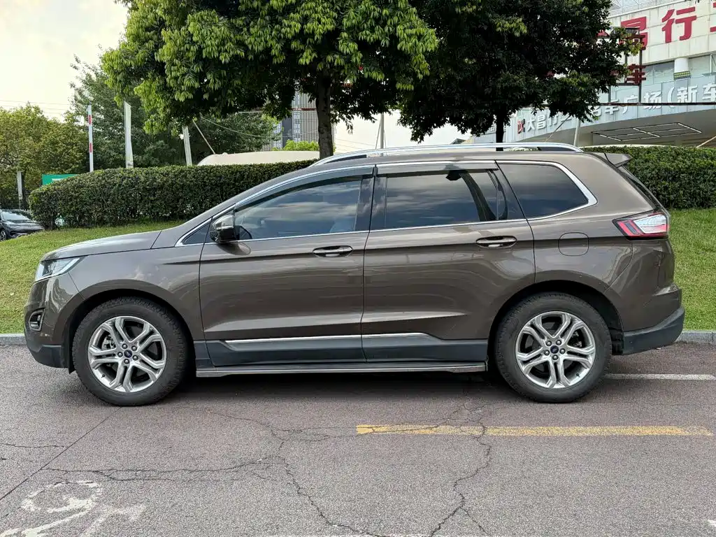 Ford Edge 2017 — фото 3