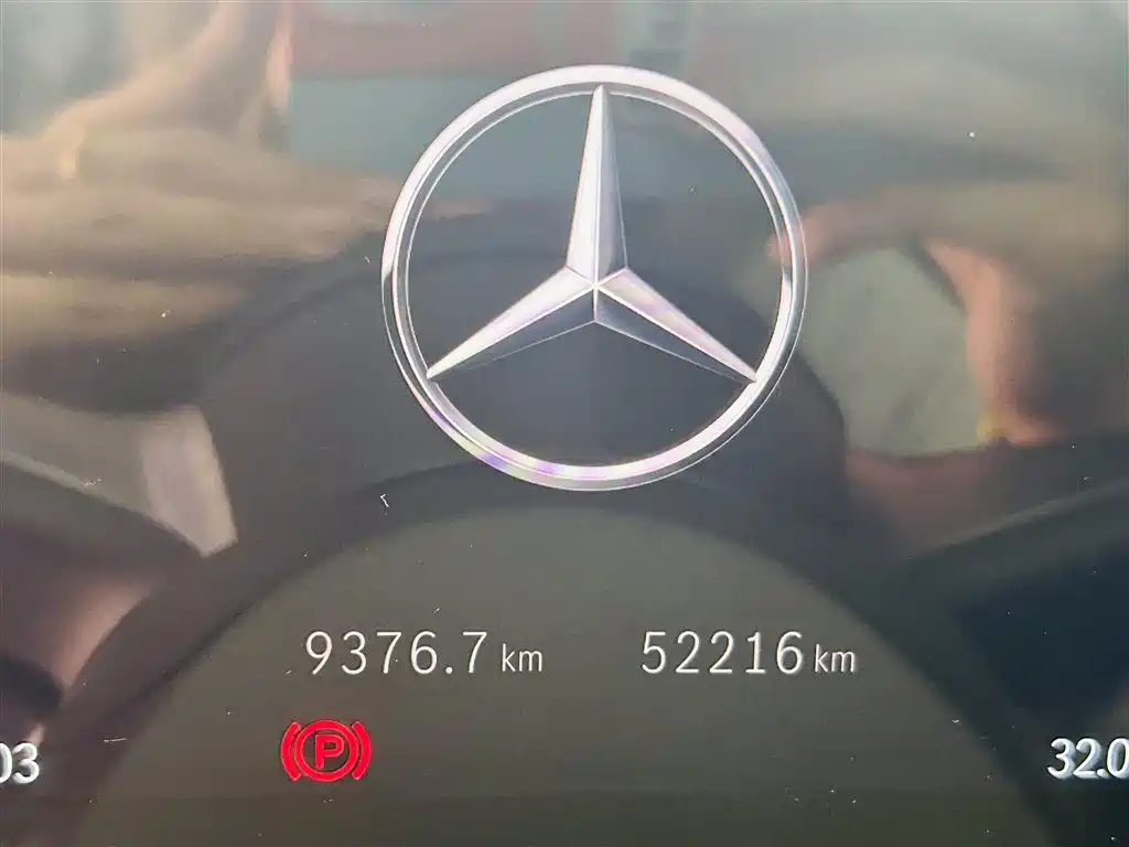 Mercedes-Benz C-Class 2023 — фото 16