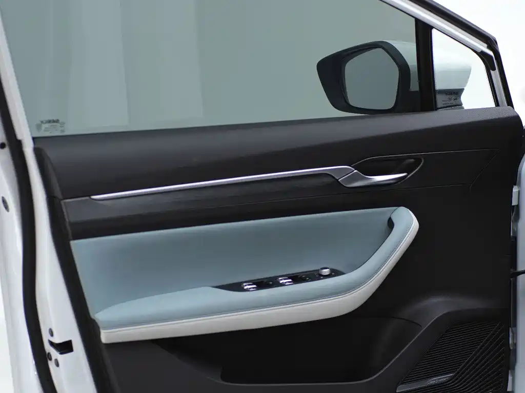Geely Emgrand S 2022 — фото 16