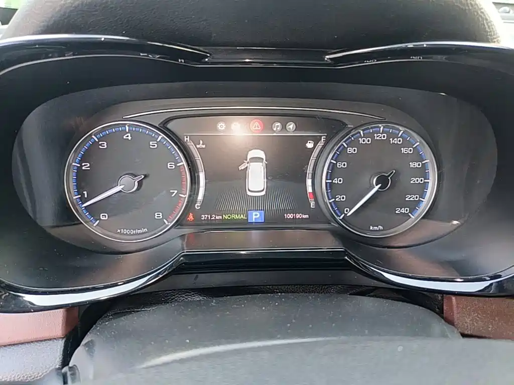 GAC Trumpchi GS8 2018 — фото 12