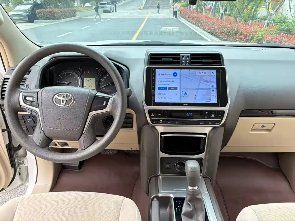 Toyota Prado 2023 — фото 15