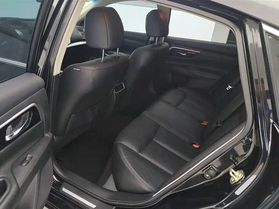 Nissan Teana 2017 — фото 11