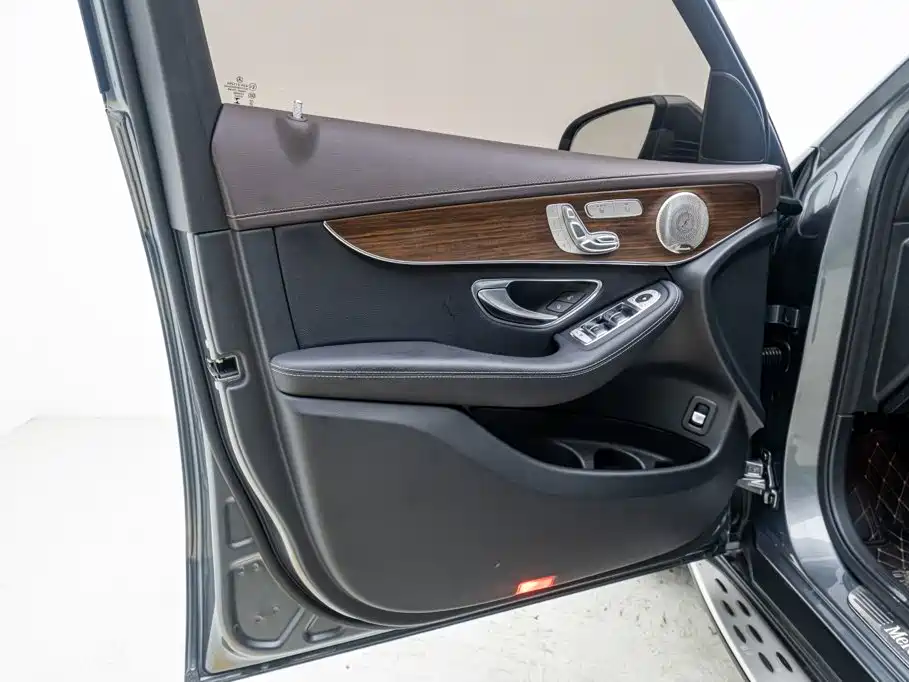 Mercedes-Benz GLC 2022 — фото 16
