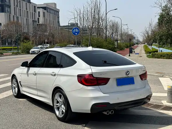 BMW 3 Series GT 2021