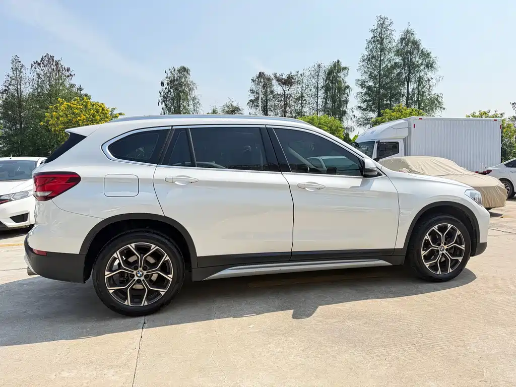 BMW X1 2022 — фото 4