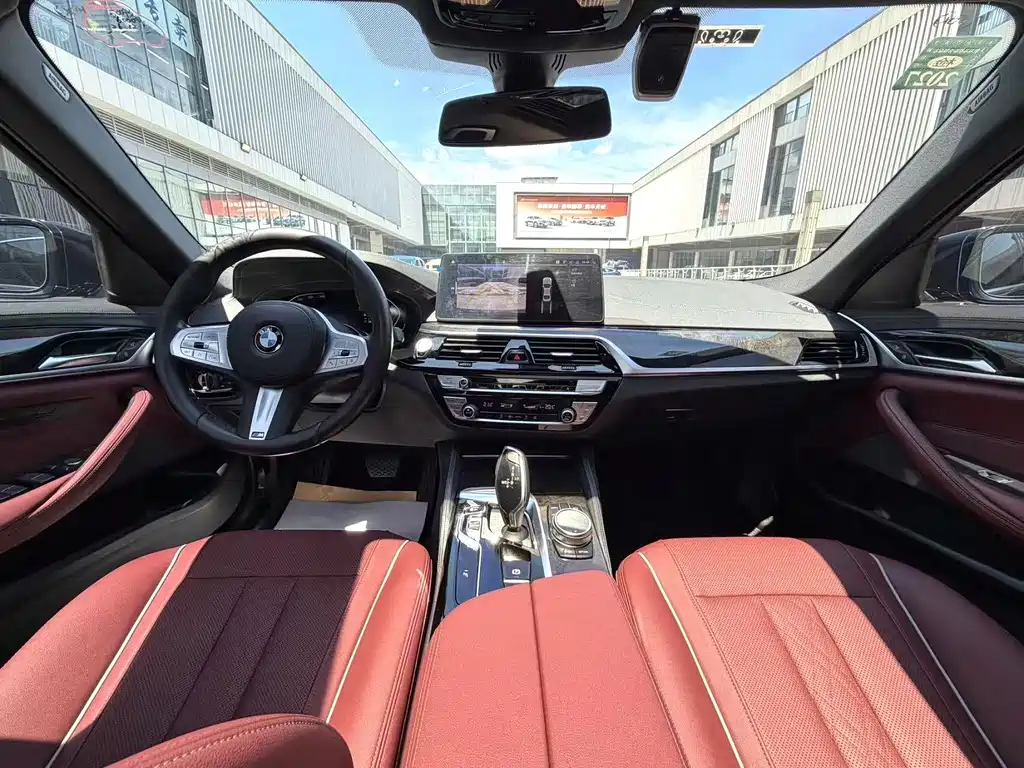 BMW 5 Series 2022