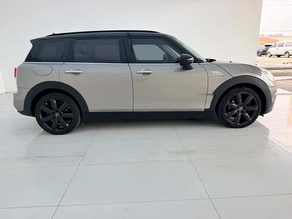 MINI Clubman 2016