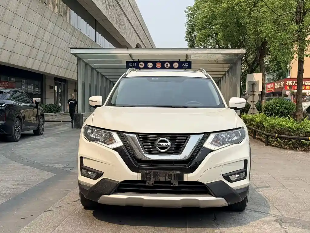 Nissan X-Trail 2019 — фото 2