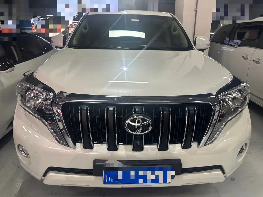 Toyota Prado 2017 — фото 2