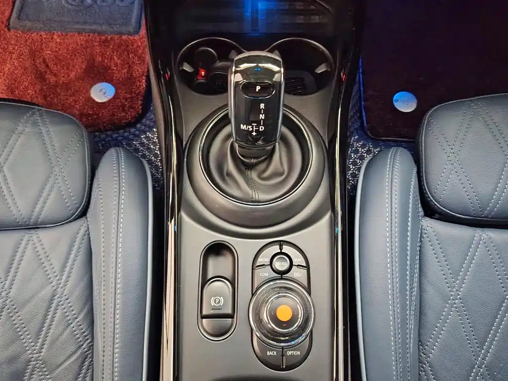 MINI Clubman 2021 — фото 14