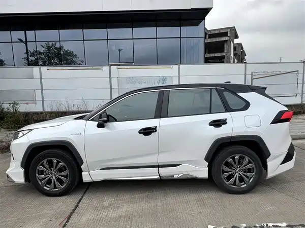 Toyota RAV4 2023