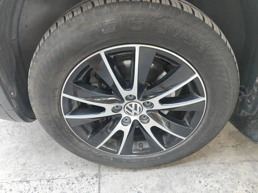 Volkswagen Tiguan 2016 — фото 23