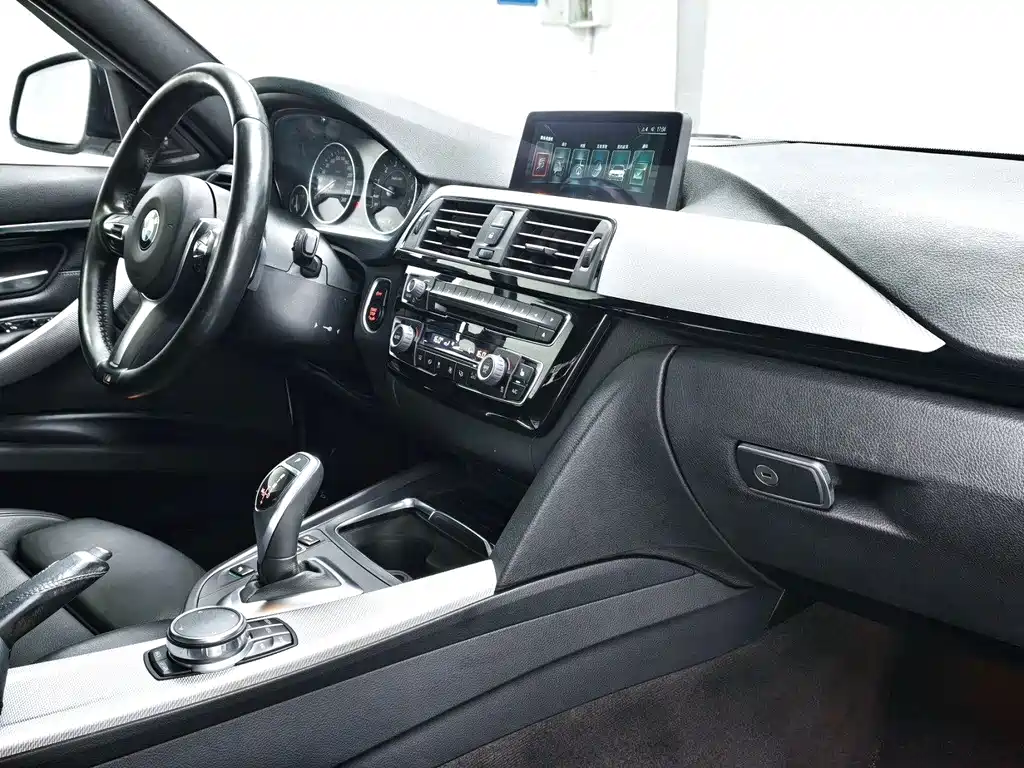 BMW 3 Series 2017