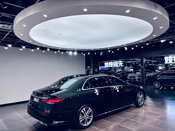 Mercedes-Benz E-Class 2021