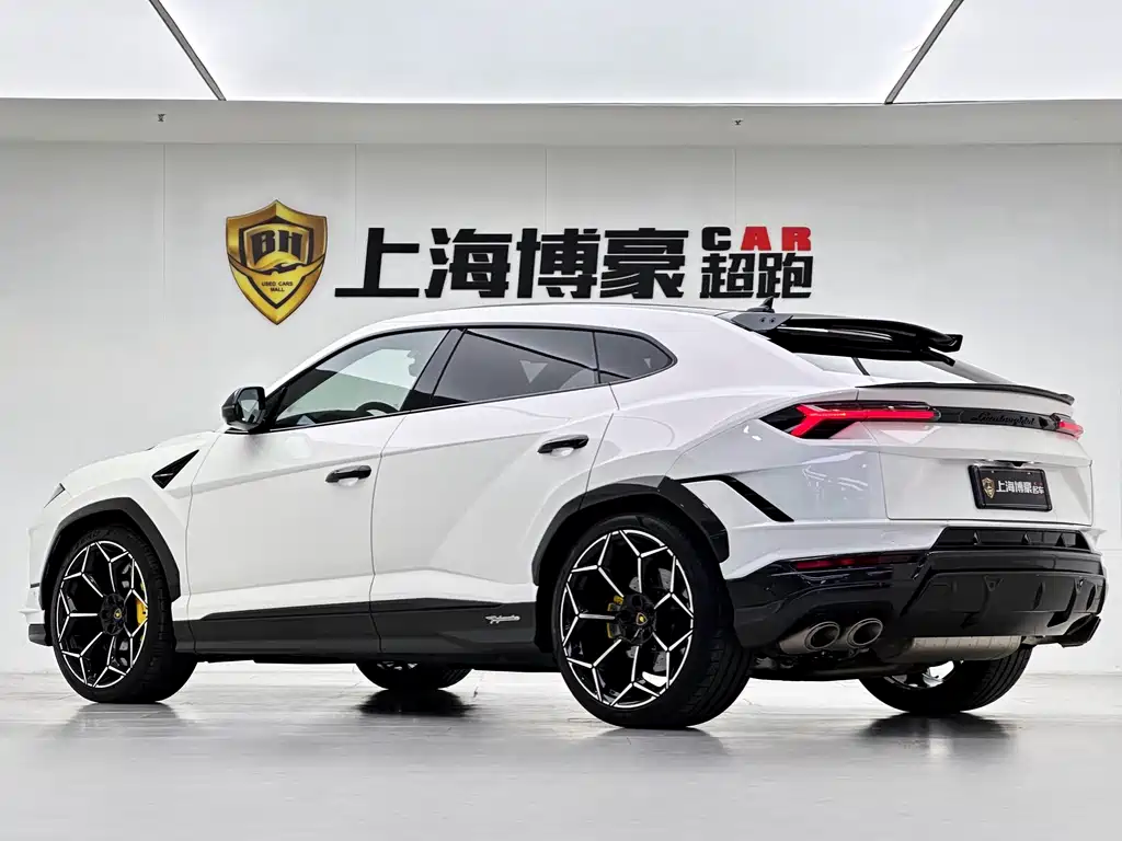 Lamborghini Urus 2023 — фото 7