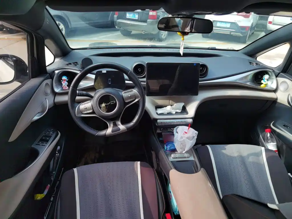 BYD Dolphin 2023
