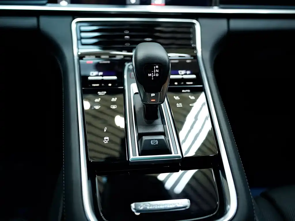 Porsche Panamera 2021 — фото 10