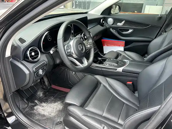 Mercedes-Benz C-Class 2020