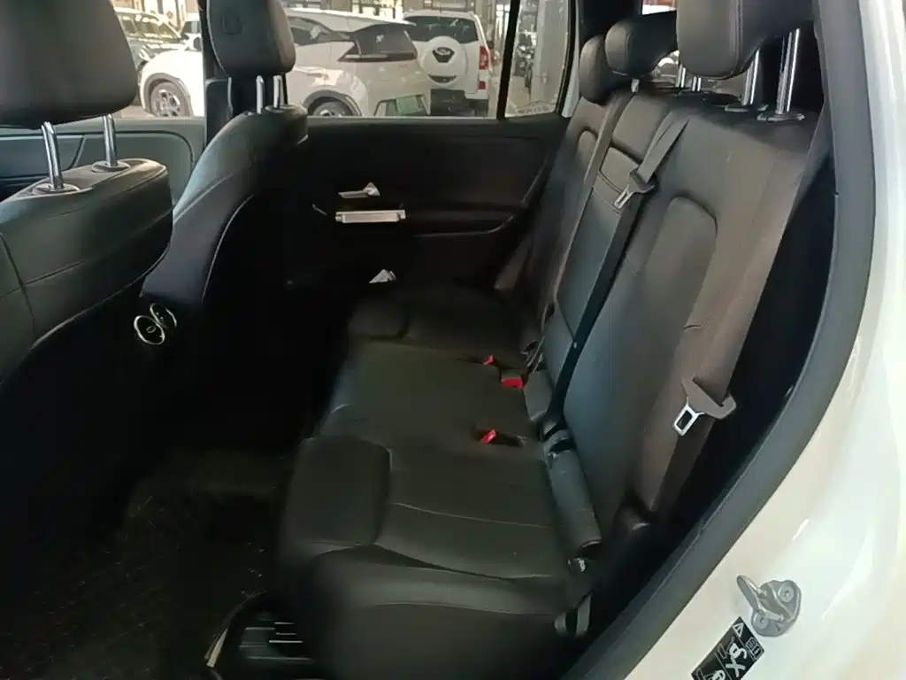 Mercedes-Benz GLB 2020 — фото 17