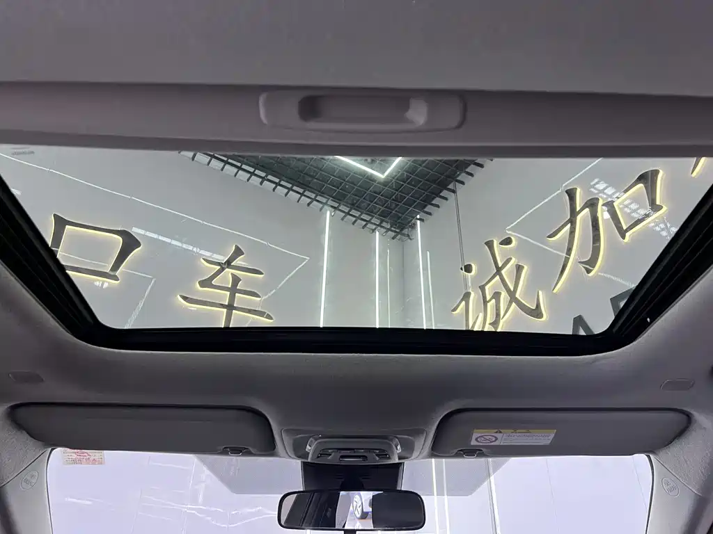 Toyota Corolla 2023 — фото 16
