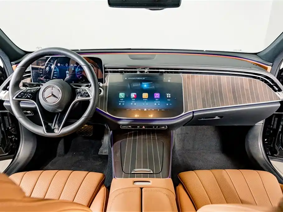 Mercedes-Benz E-Class 2025 — фото 14