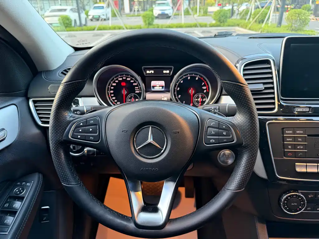Mercedes-Benz GLE Coupe 2016 — фото 9