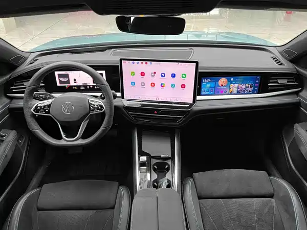 Volkswagen Passat 2024