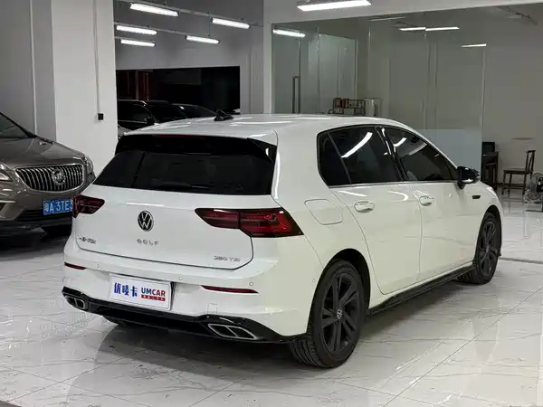Volkswagen Golf 2022