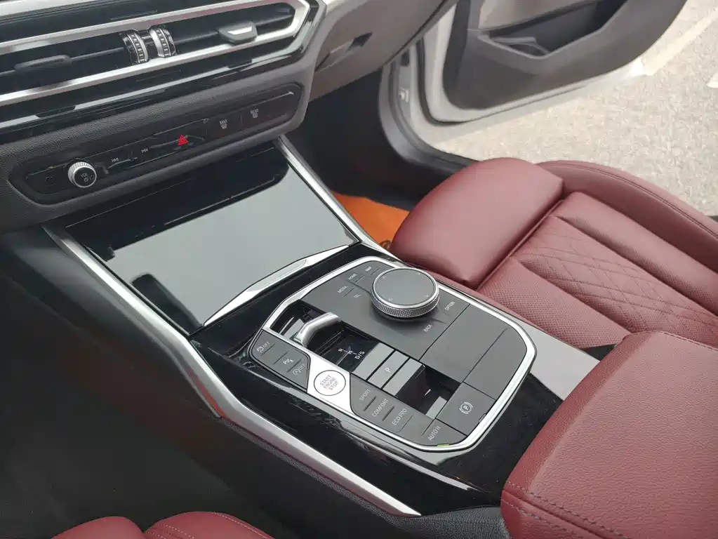 BMW 3 Series 2023 — фото 14