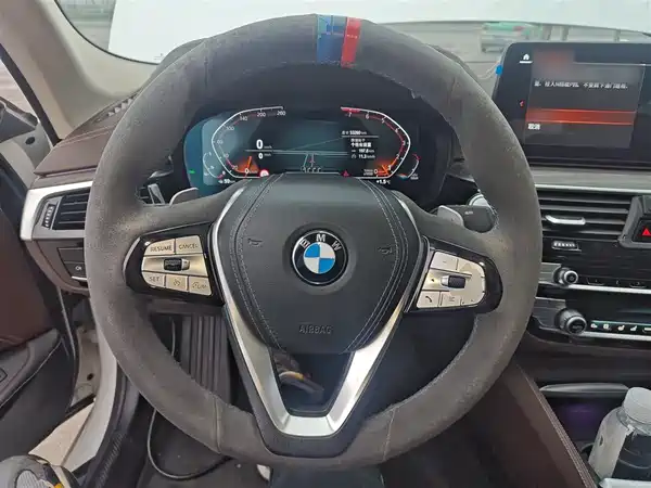 BMW 5 Series 2022