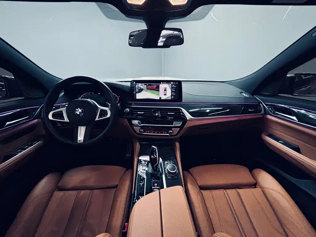 BMW 6 Series GT 2022 — фото 11