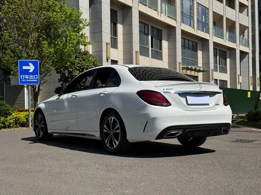 Mercedes-Benz C-Class 2019 — фото 5