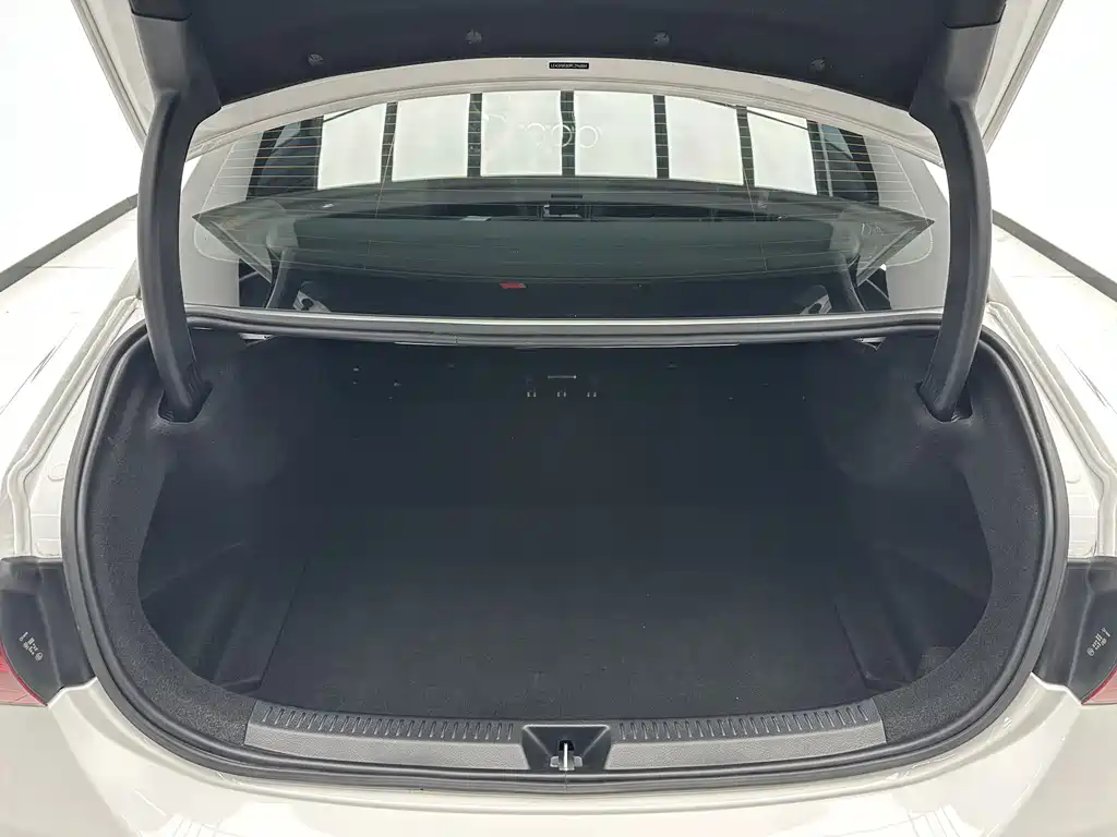 Mercedes-Benz A-Class 2023 — фото 16