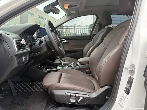 BMW 1 Series 2023