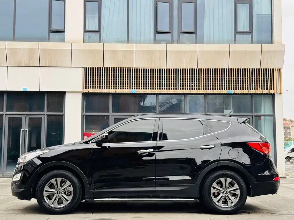 Hyundai Santa Fe 2015 — фото 4