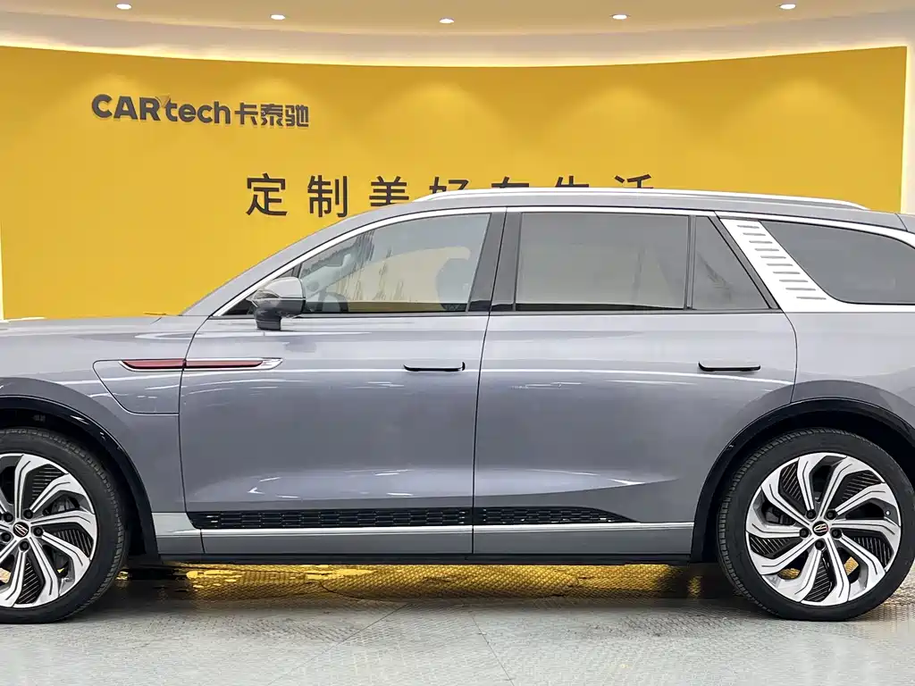 Hongqi E-HS9 2023 — фото 35