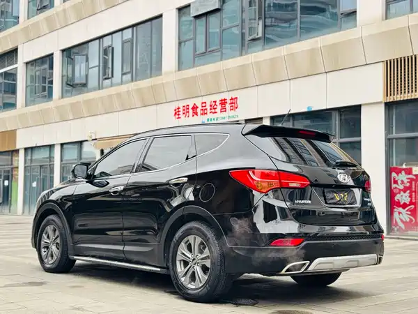 Hyundai Santa Fe 2013