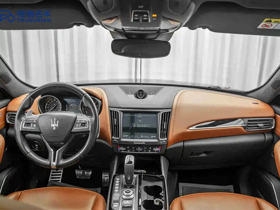 Maserati Levante 2020 — фото 13