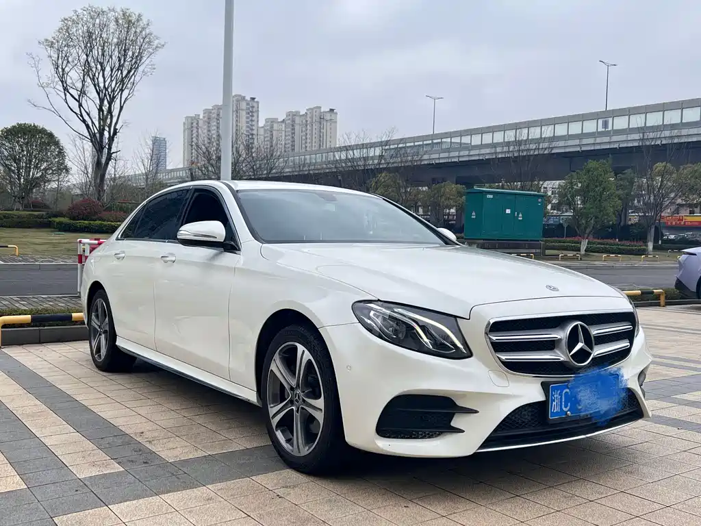 Mercedes-Benz E-Class 2018 — фото 4