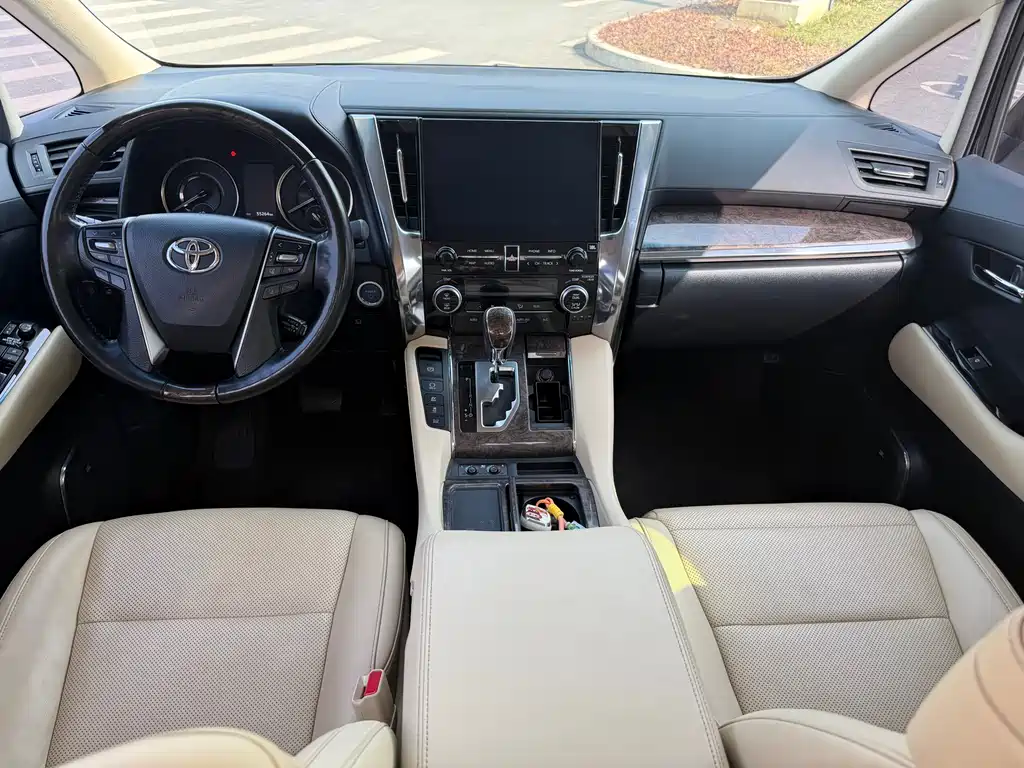 Toyota Alphard 2021 — фото 5