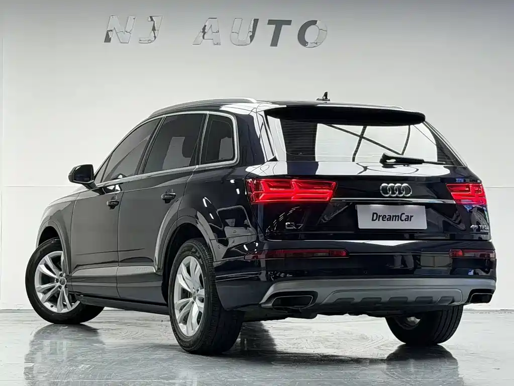 Audi Q7 2017 — фото 5