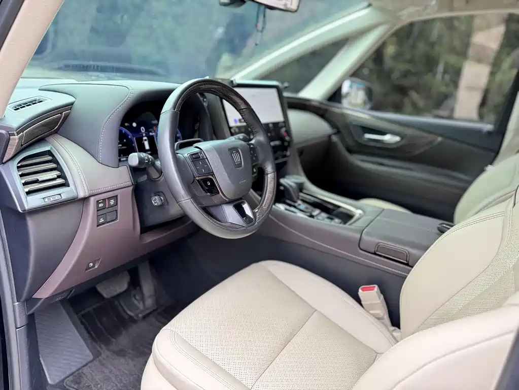 Toyota Vellfire 2023 — фото 7