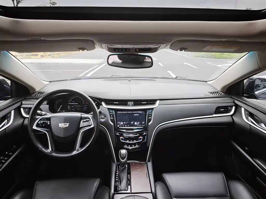 Cadillac XTS 2018 — фото 11