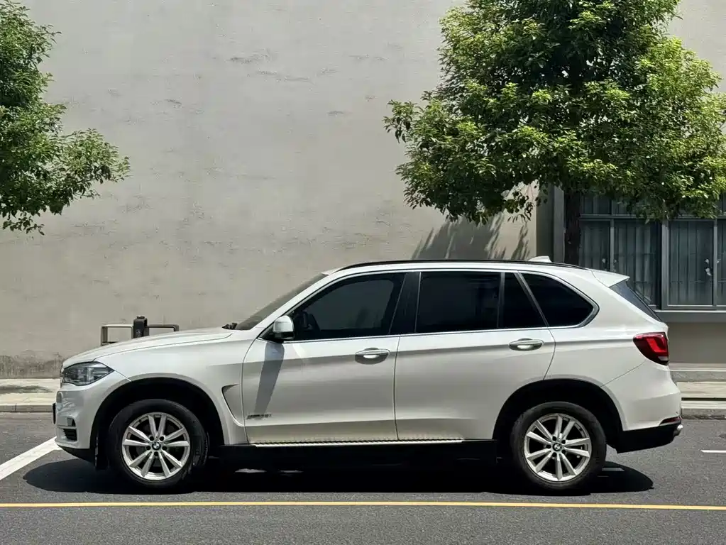 BMW X5 2015 — фото 7