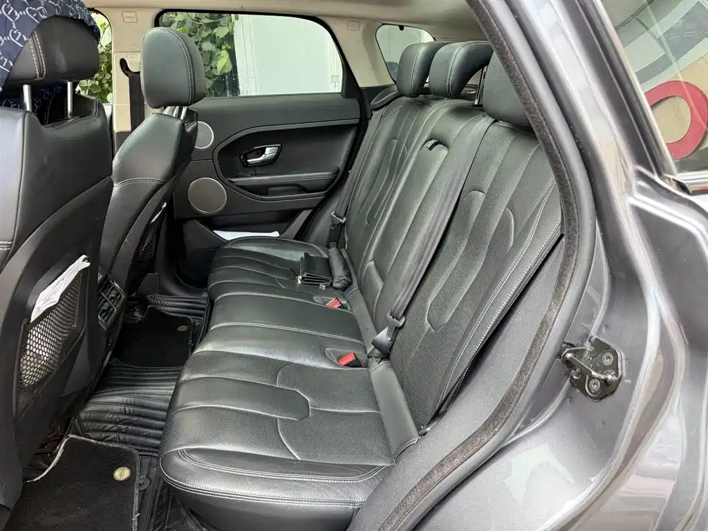 Land Rover Evoque 2015 — фото 10
