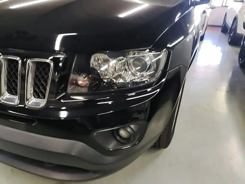 Jeep Compass 2014 — фото 24